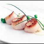 Select Hotell 4*